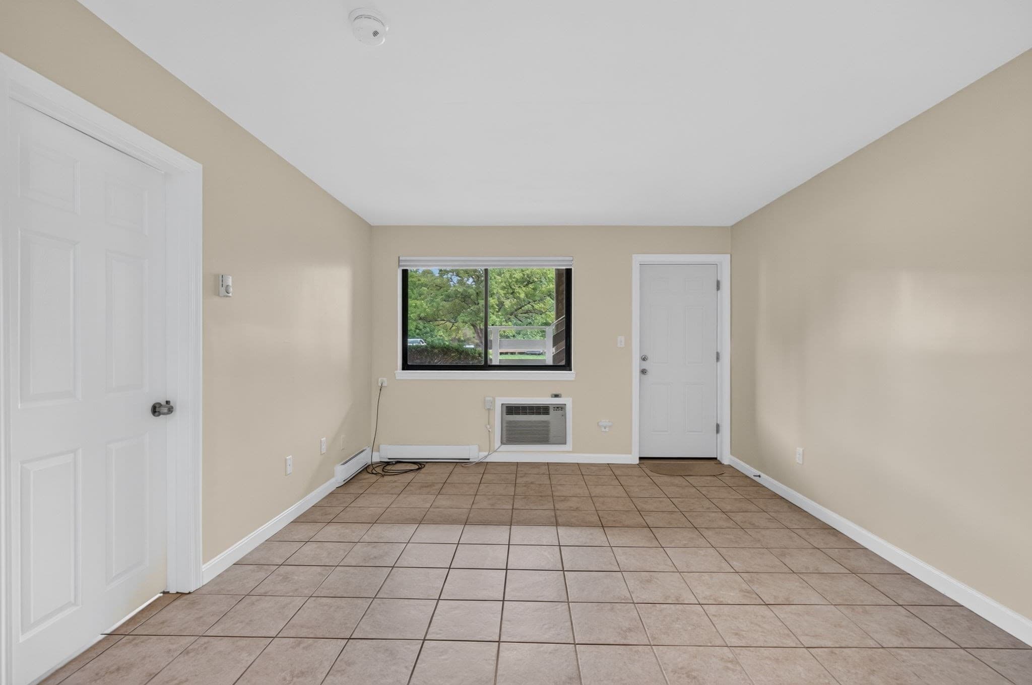 Condominium at 14 Arizona Ter # 8, Arlington MA 02474, Arlington, photo 5 of 16