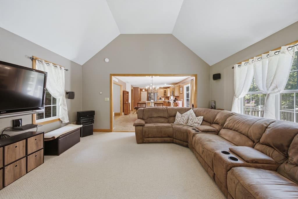259 Cherry St, Bridgewater MA 02324 photo 7