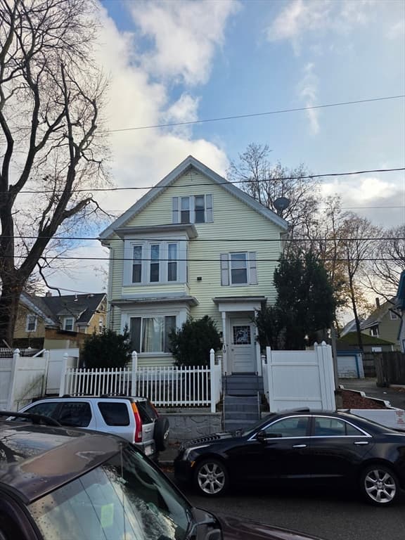 10 Brunswick St, Brockton MA 02301
