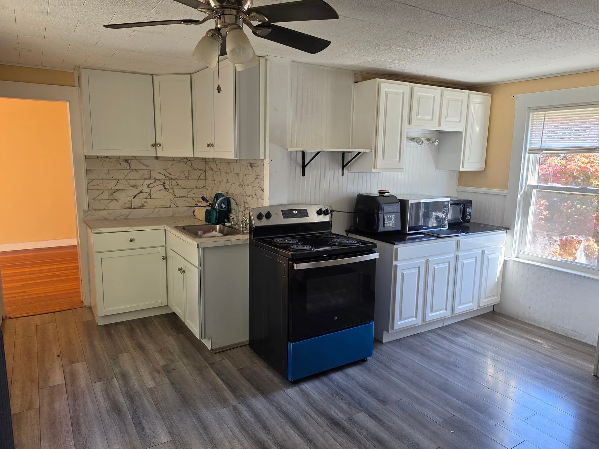 Multi Family at 8 Coram St, Taunton MA 02780, Taunton, photo 2 of 6
