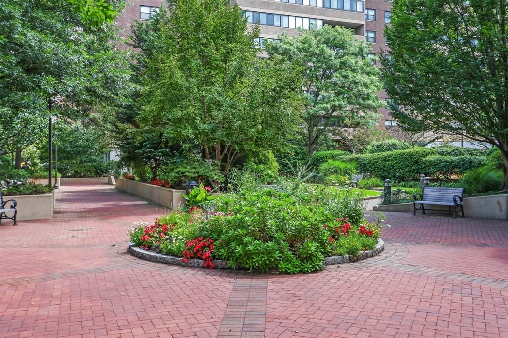 2 Hawthorne Pl # 10K, Boston MA 02114 photo 24
