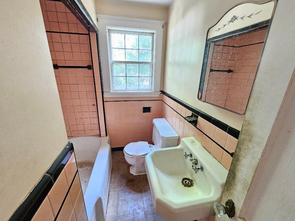 Single Family Residence at 204 Great Rd, Maynard MA 01754, Maynard, photo 13 of 20
