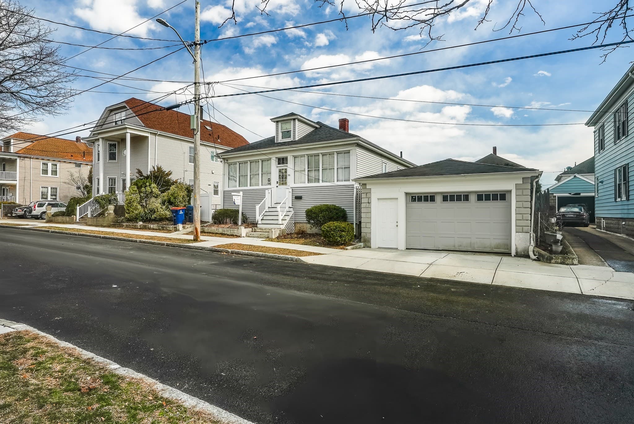 58 Oaklawn St, New Bedford MA 02744