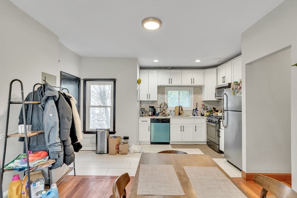 34 Summer St, Somerville MA 02143 photo 5