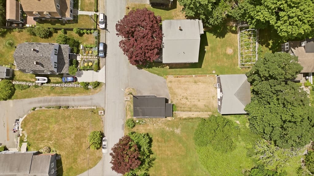 22 South Avenue, Tiverton RI 02878 photo 42