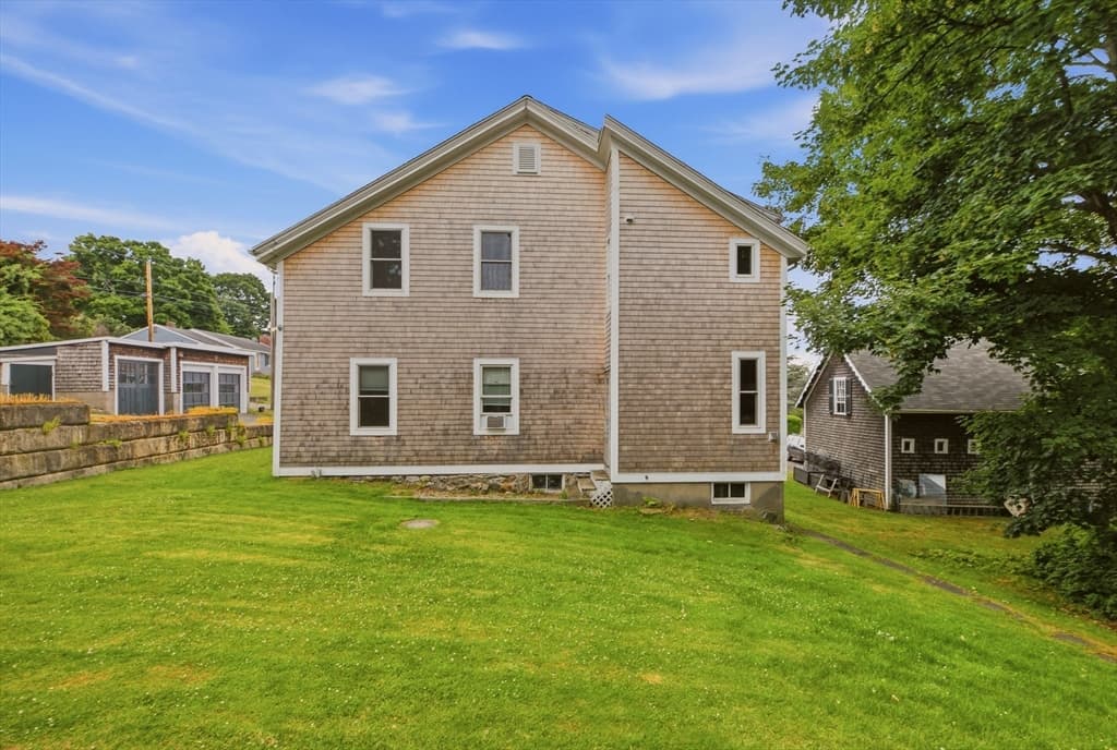 22 South Avenue, Tiverton RI 02878 photo 7