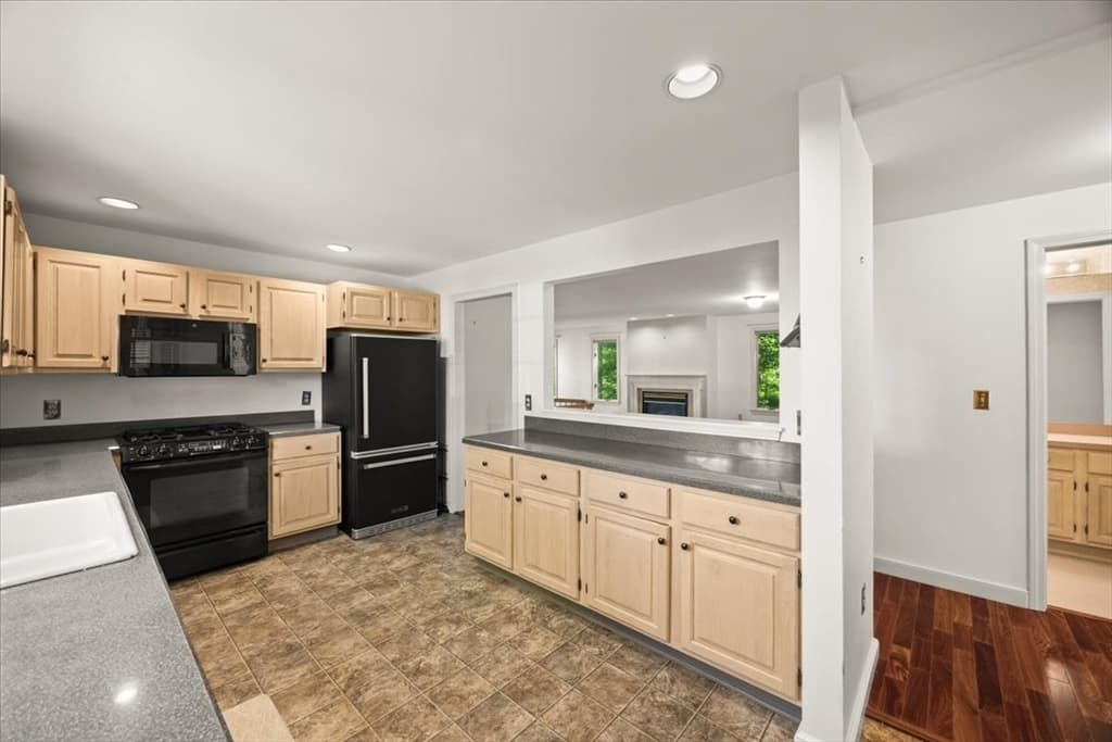 701 Winthrop Street # 316, Taunton MA 02780 photo 16