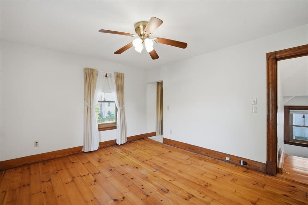41 Cottage St, Amherst MA 01002 photo 20