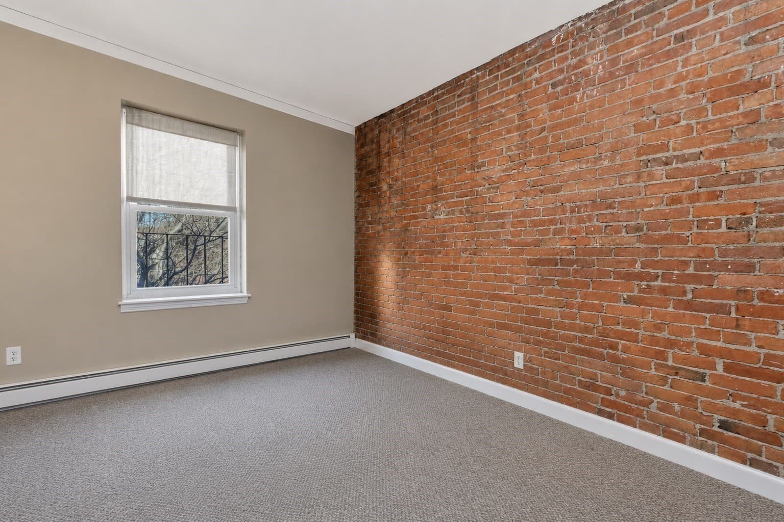 Condominium at 32 Fleet St # 7, Boston MA 02113, photo 7 of 23