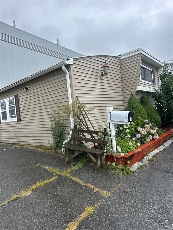Mobile Home at 466 Newberry # 3, Danvers MA 01923, Danvers, photo 6 of 27