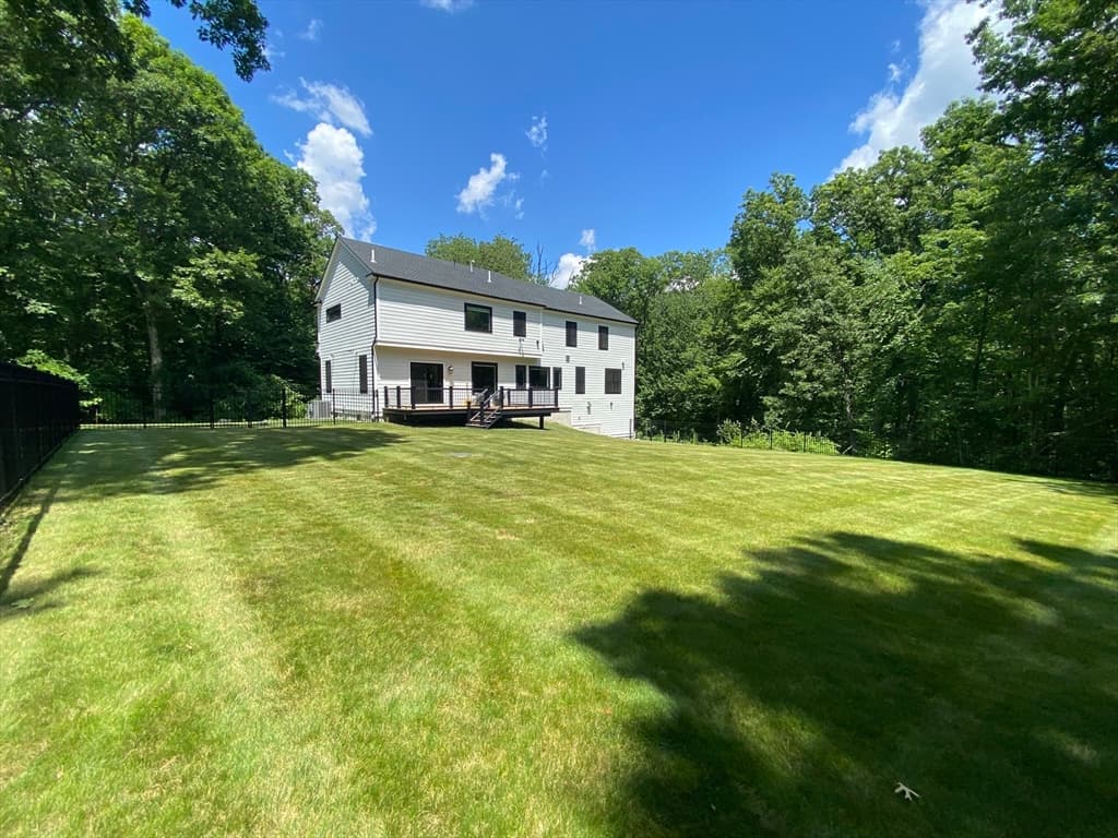 1 Whisper Way, Hopkinton MA 01748 photo 2