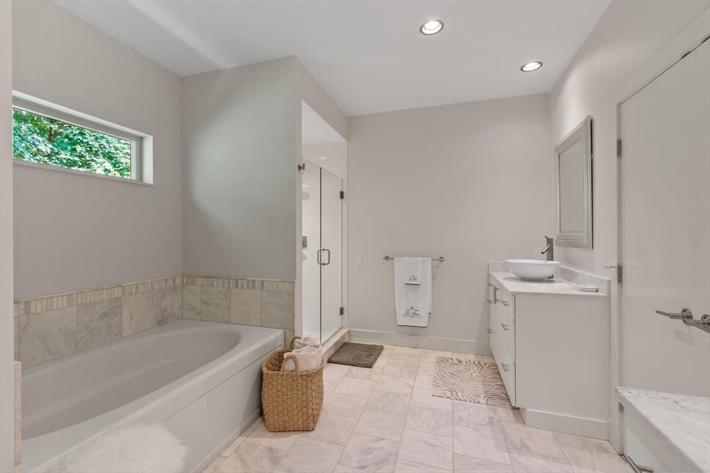 127 Boxwood Lane, Dover NH 03820 photo 23