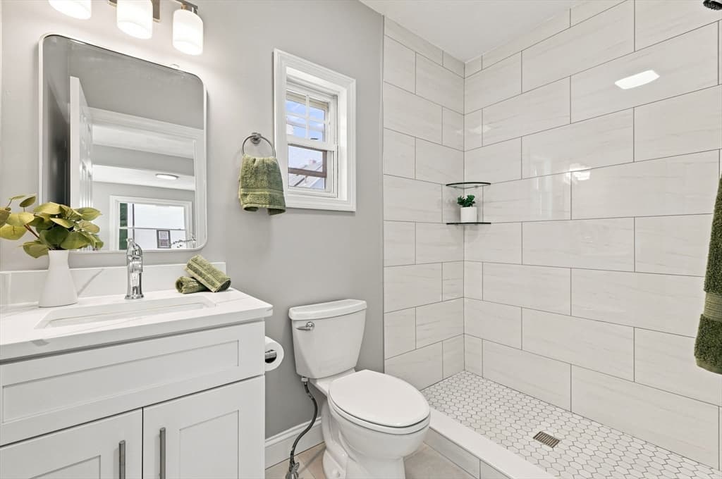 25 Leland St, Malden MA 02148 photo 17