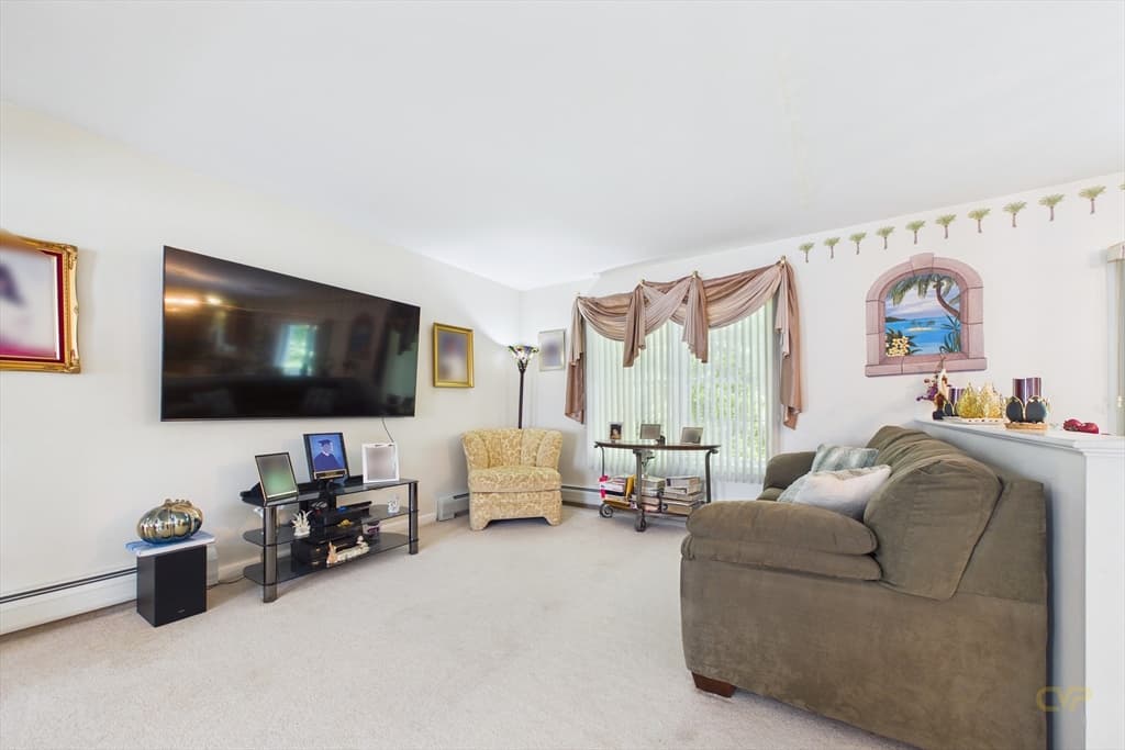 76 Erin Ct., New Bedford MA 02745 photo 9