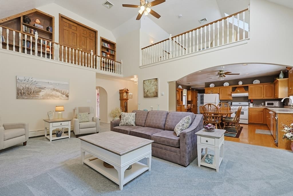 650 Crane Ave S, Taunton MA 02780 photo 6