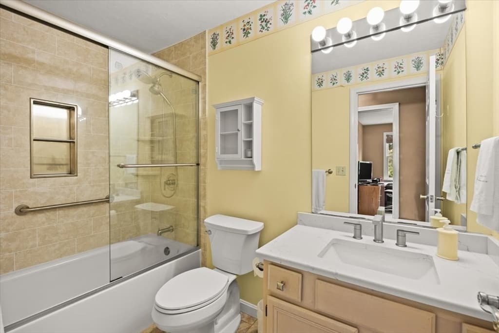 100 W Lake Dr, Taunton MA 02780 photo 27