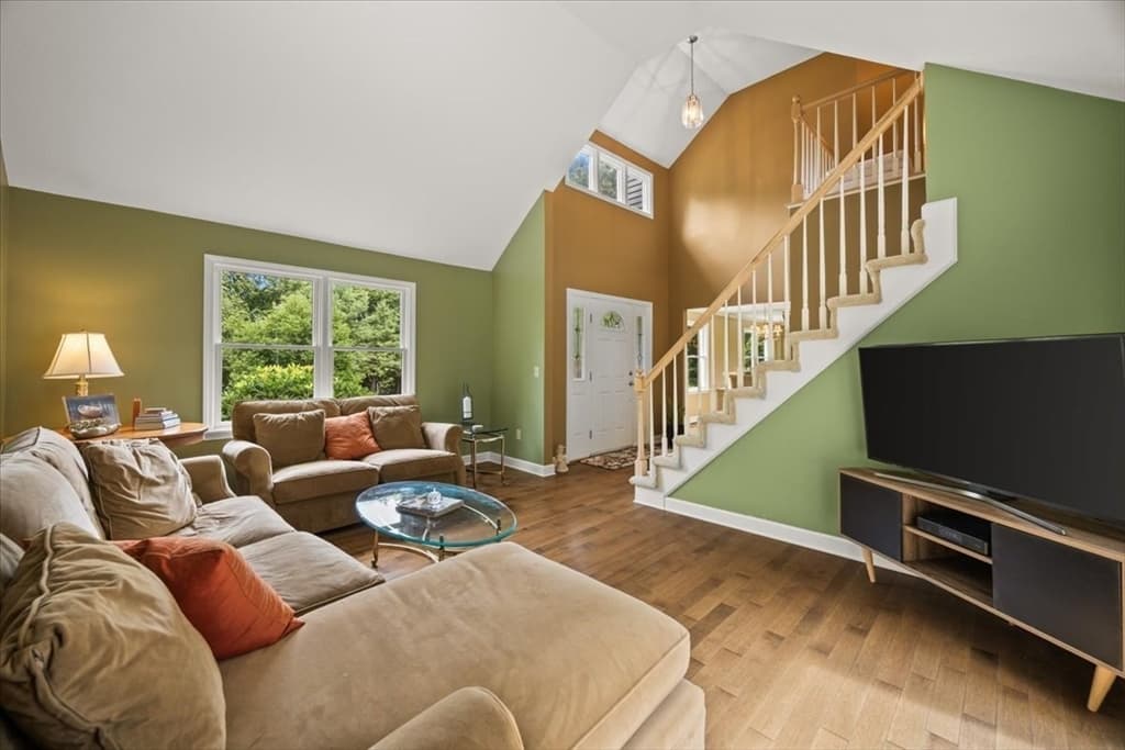 100 W Lake Dr, Taunton MA 02780 photo 11