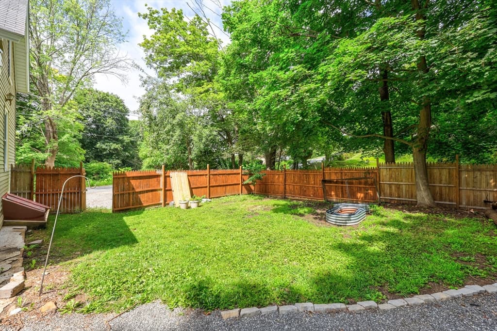 29 May St, Spencer MA 01562 photo 8