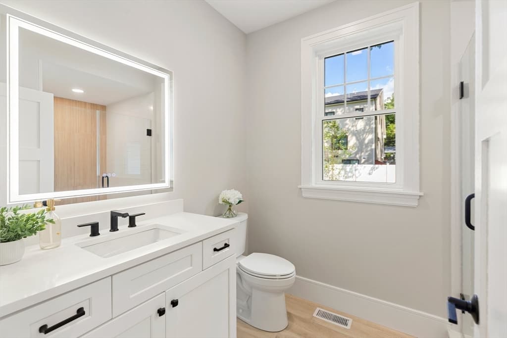 SIX Lane Avenue, Bedford MA 01730 photo 12
