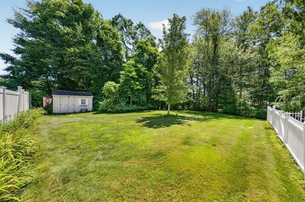 6 Topaz Ln, Dartmouth MA 02747 photo 37