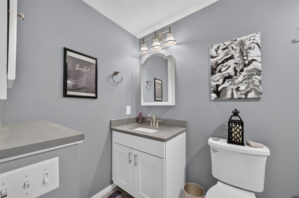 6 Topaz Ln, Dartmouth MA 02747 photo 15