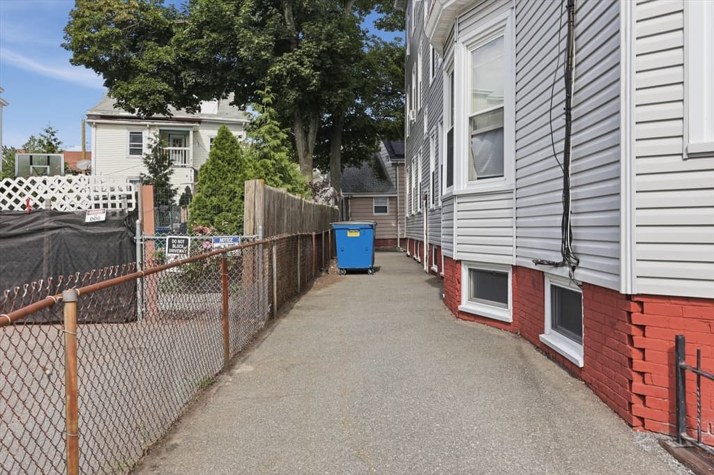 71 Harwood St, Lynn MA 01902 photo 35