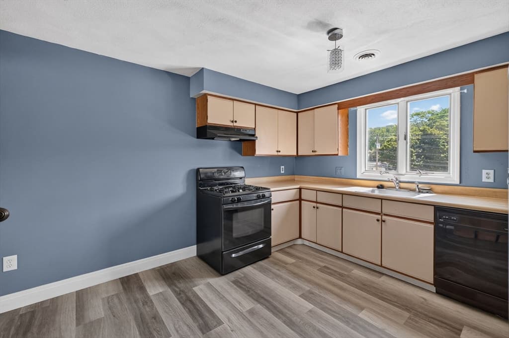 50 Clark St # 12, Fall River MA 02720 photo 13