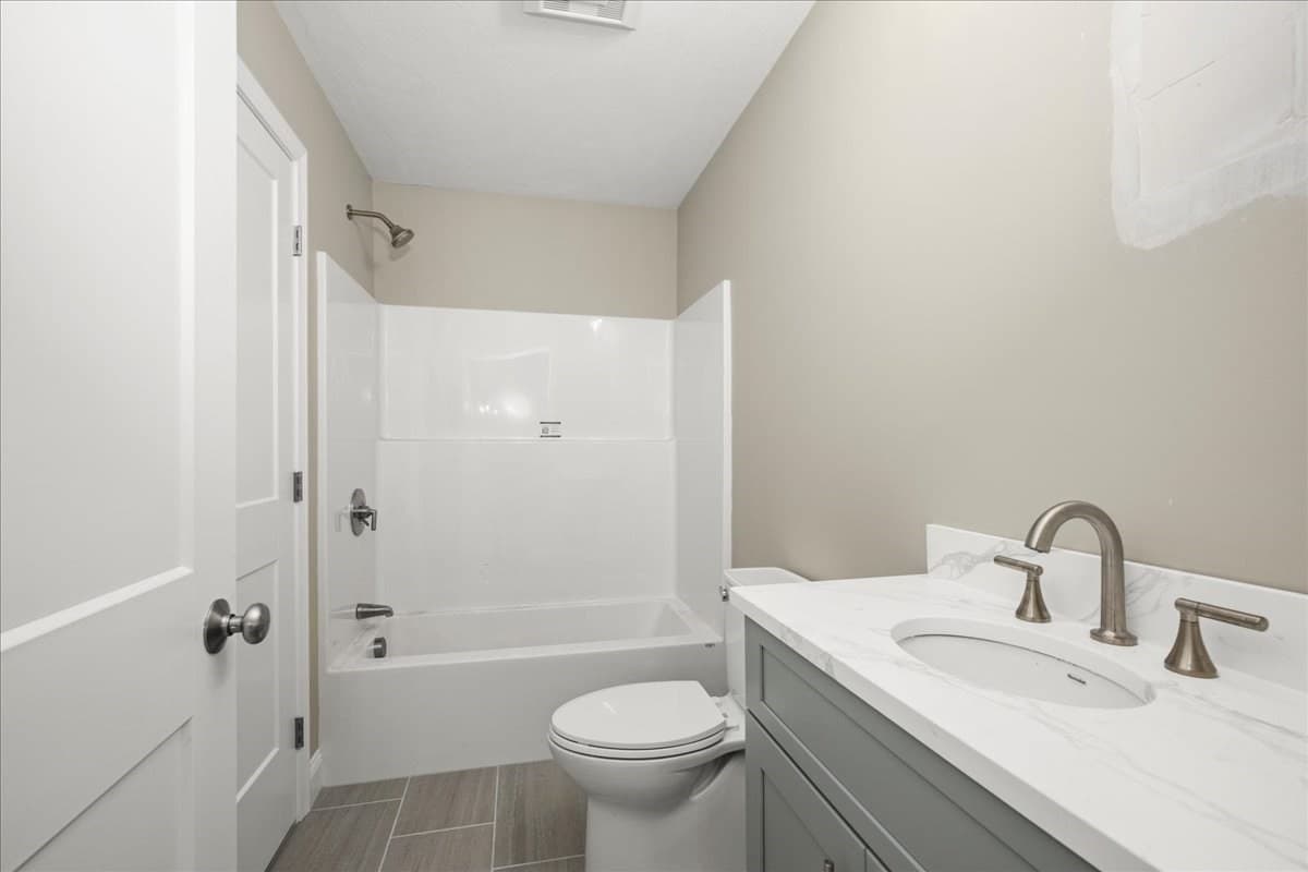 Condominium at 25 Vinal St. # 28, Auburn MA 01501, Auburn, photo 24 of 41