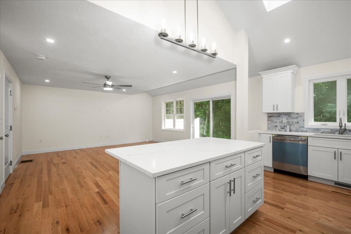 Condominium at 25 Vinal St. # 28, Auburn MA 01501, Auburn, photo 8 of 41