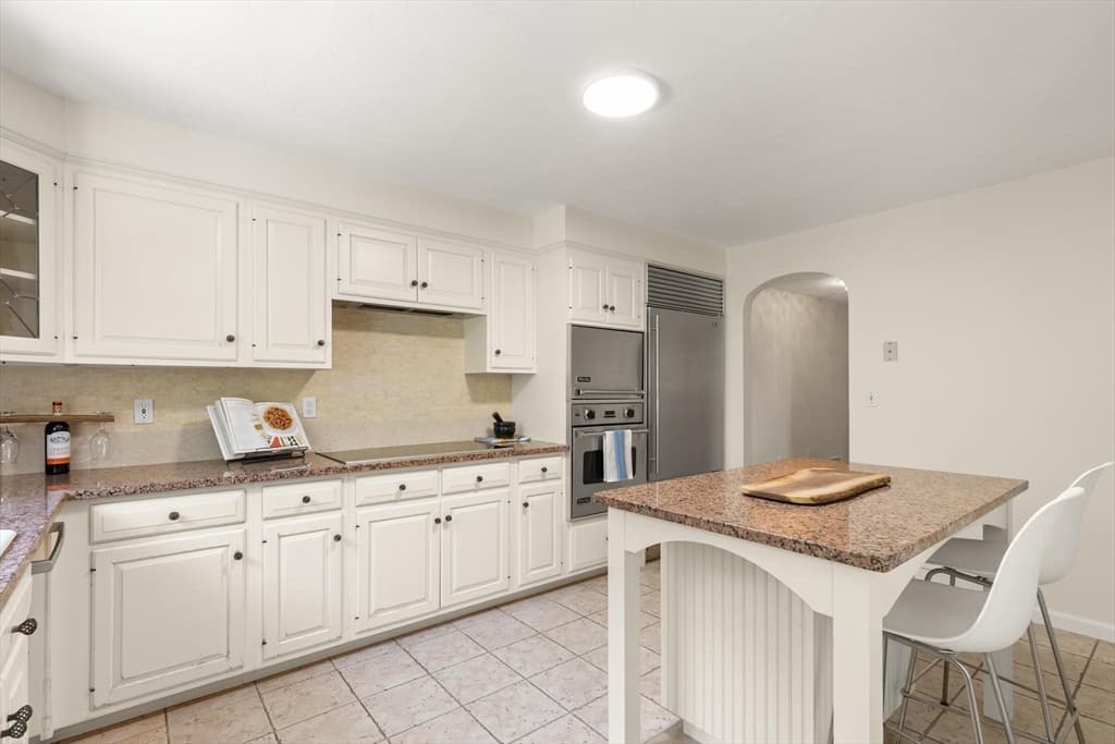 24 Minihans Ln, Quincy MA 02169 photo 10