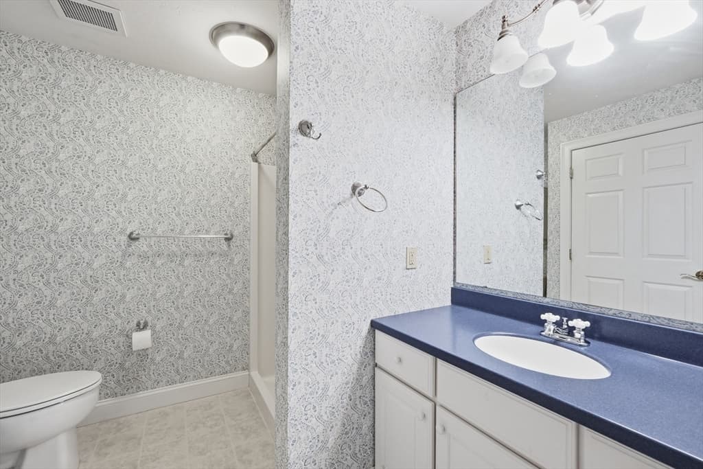 Condominium at 7 Crescent Way # 306, Sturbridge MA 01518, Sturbridge, photo 14 of 42