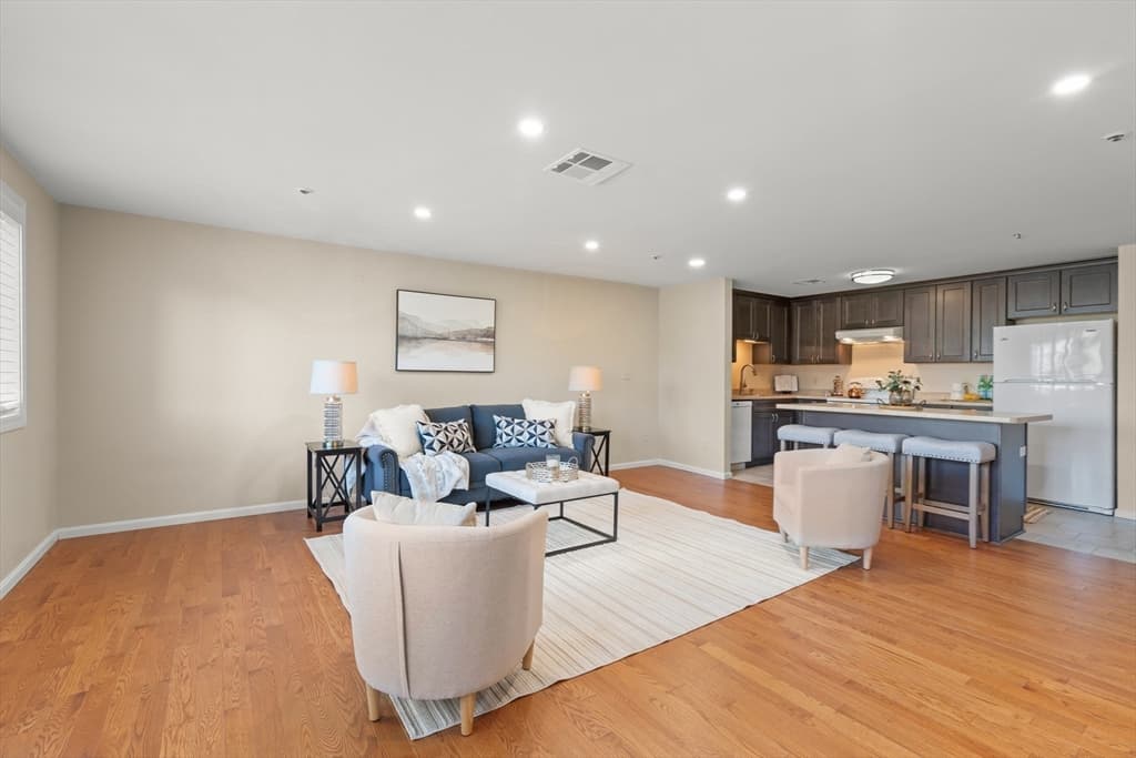 38 Dunham Road # 204, Beverly MA 01915 photo 9