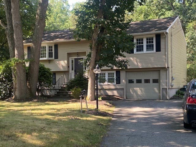 64 Haverhill St, Reading MA 01867 photo 2