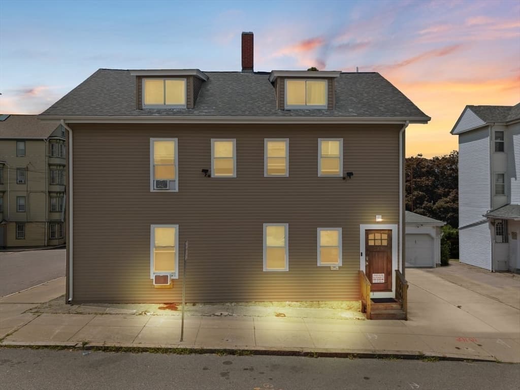 315 Washington St, Fall River MA 02721 photo 7