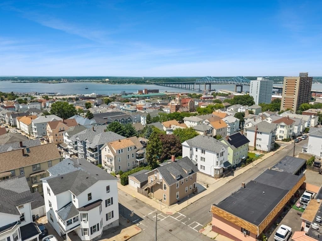 315 Washington St, Fall River MA 02721 photo 10