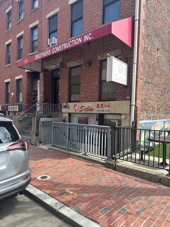 106 Tyler St, Boston MA 02111 photo 2