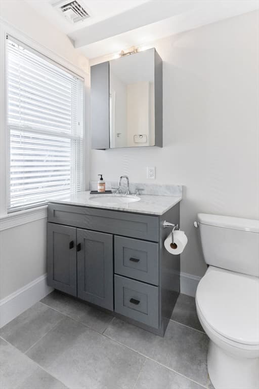 327-329 Hurley St # 2, Cambridge MA 02141 photo 24