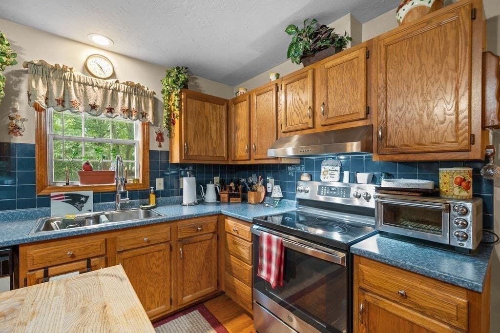 Single Family Residence at 133 Killiney Woods, Millville MA 01529, Millville, photo 23 of 40