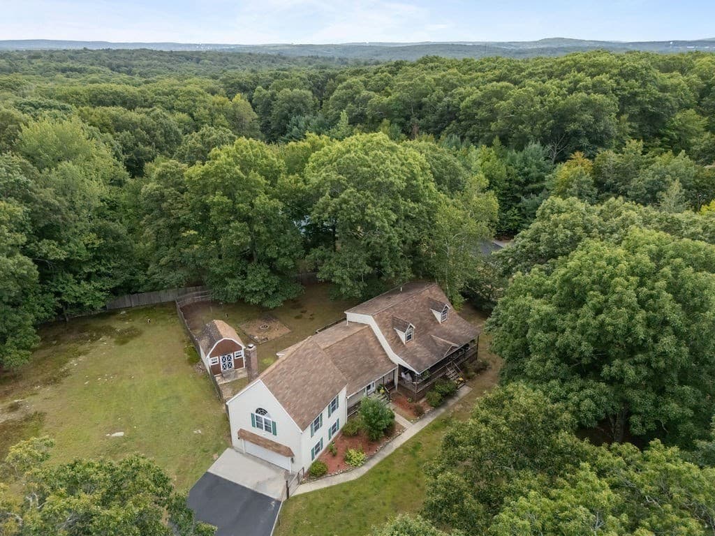 Single Family Residence at 133 Killiney Woods, Millville MA 01529, Millville, photo 13 of 40
