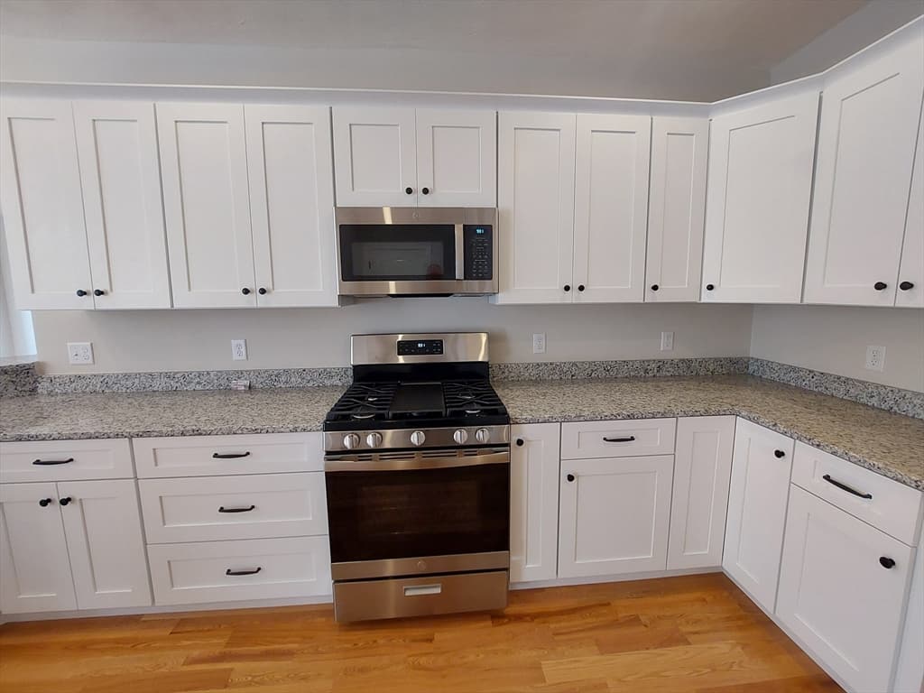 23A Crownshield # 23A, Uxbridge MA 01569 photo 3