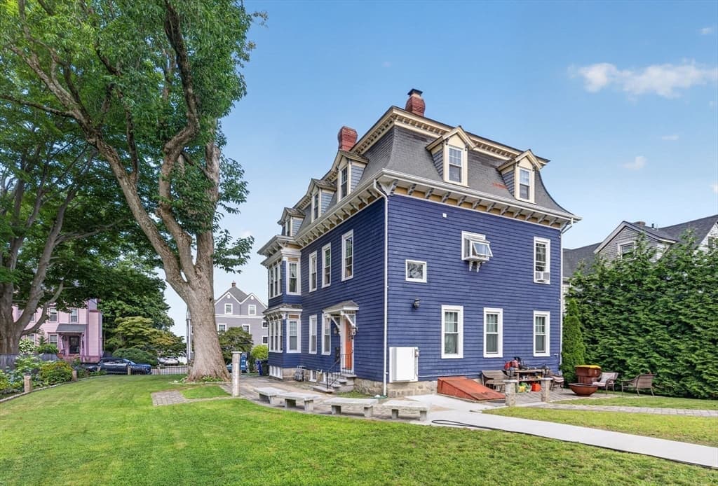 153 Belmont St, Fall River MA 02720 photo 37