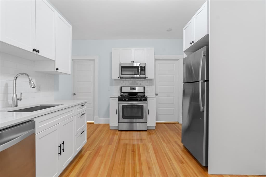 15 Romsey Street, Boston MA 02125 photo 8