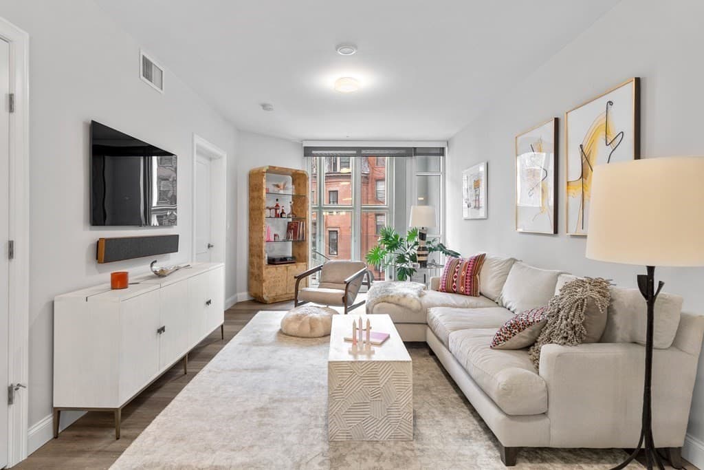 771 Harrison Avenue # 208, Boston MA 02118