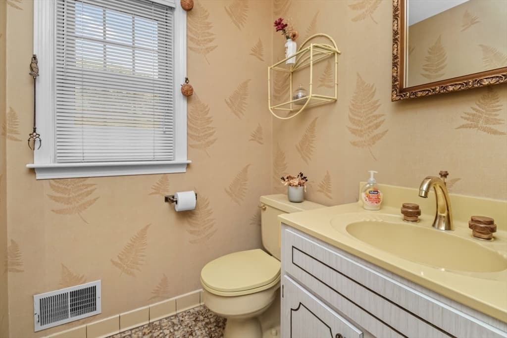 27 Valley Rd, Needham MA 02492 photo 30