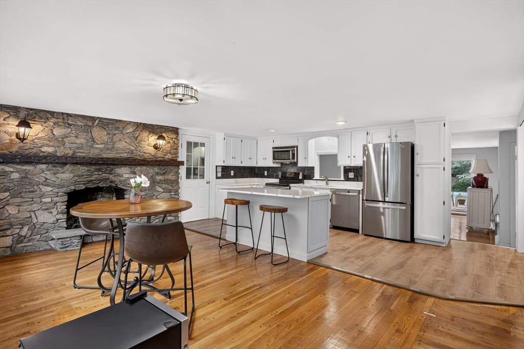 14 Veeder Dr, Falmouth MA 02536 photo 6