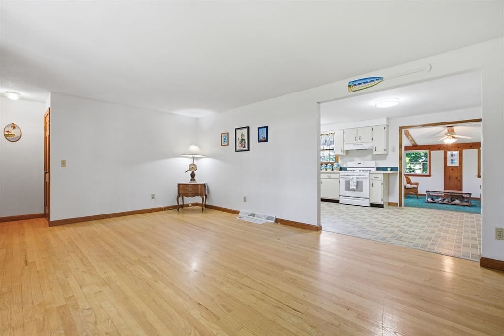 38 Mcnamara Rd, Yarmouth MA 02673 photo 6
