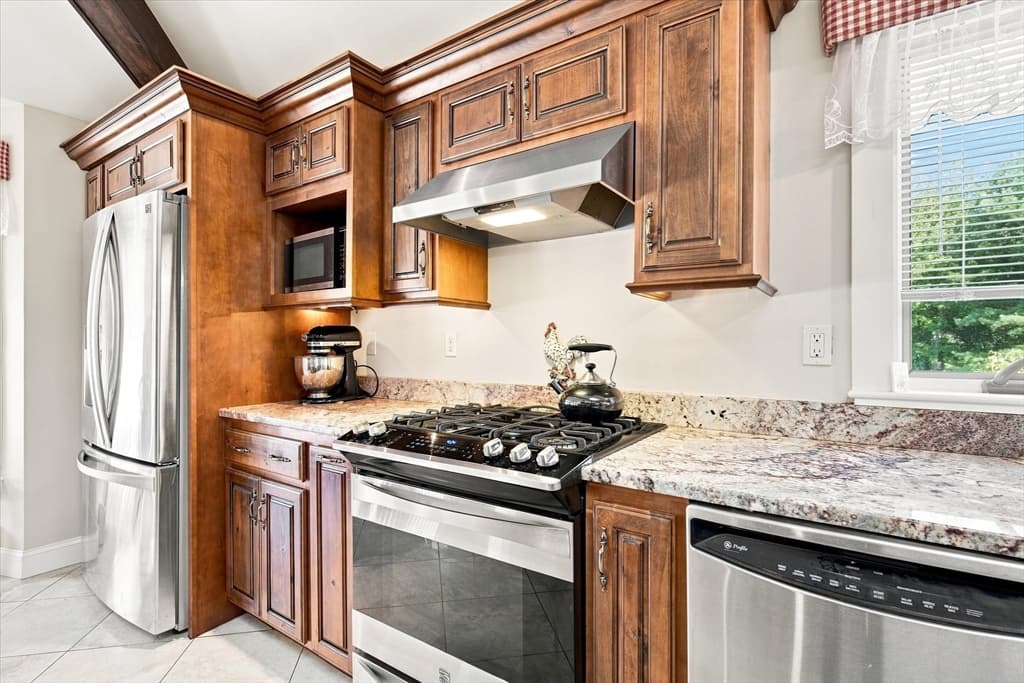 9 Oxford Road, Gloucester MA 01930 photo 8