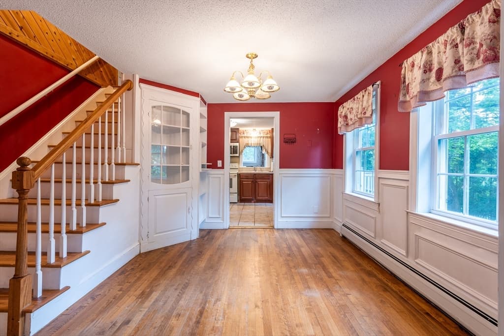 289 Morgan St, South Hadley MA 01075 photo 7