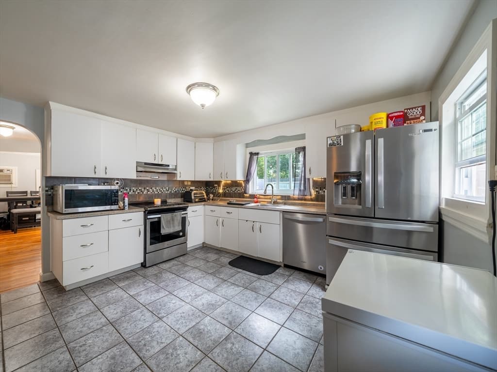 176 Reservoir Ave, Revere MA 02151 photo 5