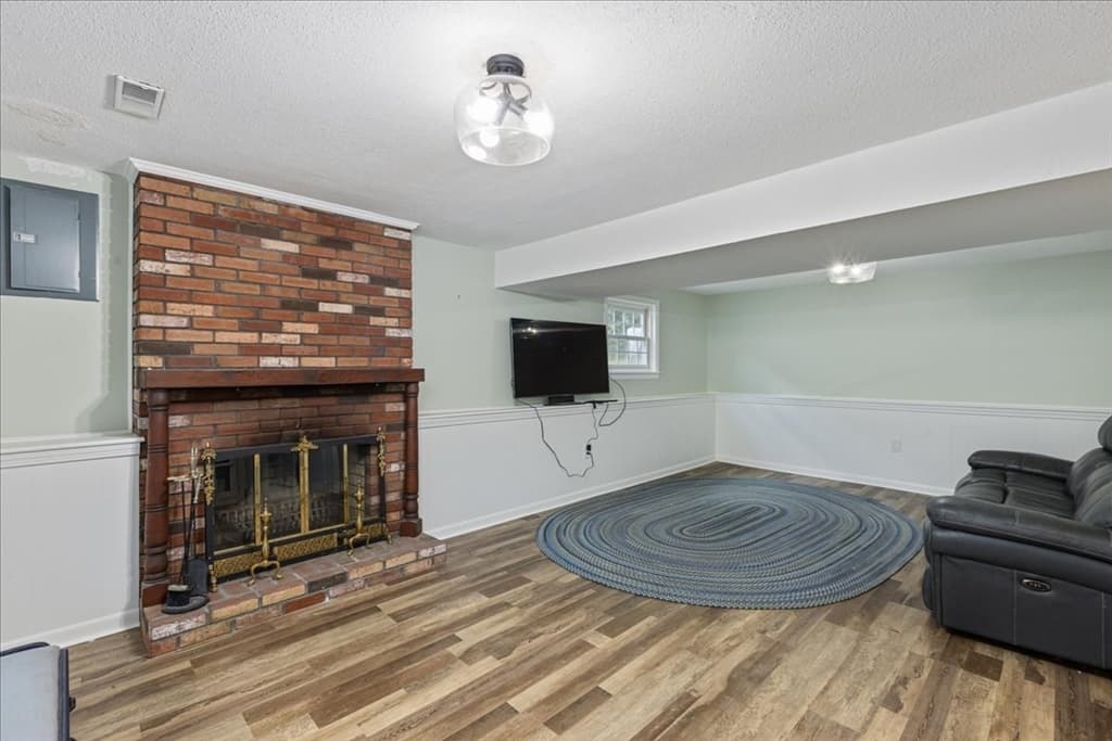 40 Bradford, Tewksbury MA 01876 photo 28